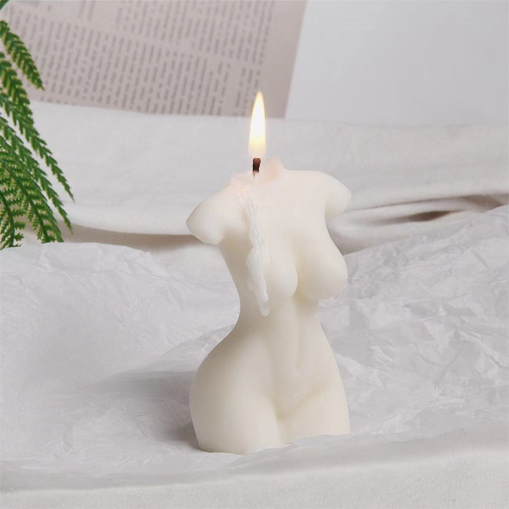 חווה - נר סויה ריחני בצורת פסל גוף האישה